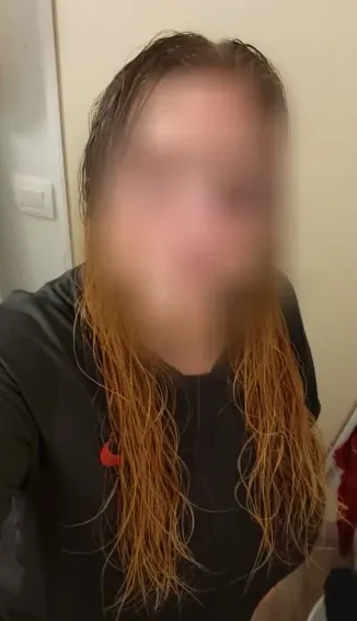 Doris, 27