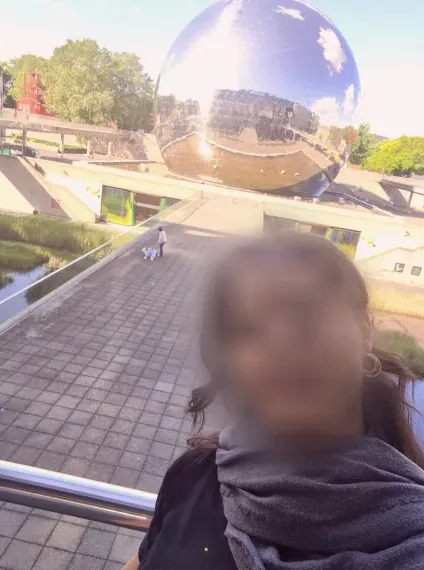 Elena, 37