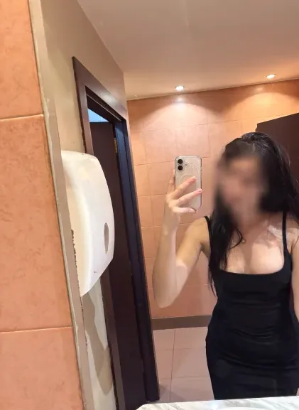 Eva, 18
