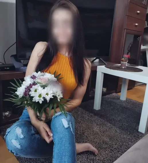 Jana, 32