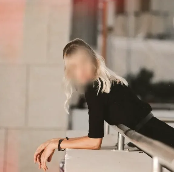Lejla, 40