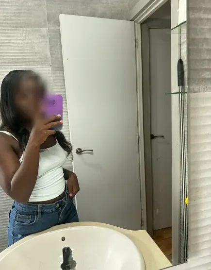 Silvia, 29