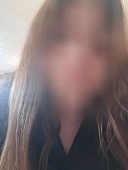Sina, 27