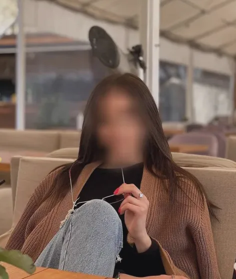 Sina, 26